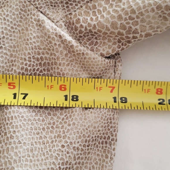 INC ruffle front zip up jacket L  EUC - Picture 5 of 8